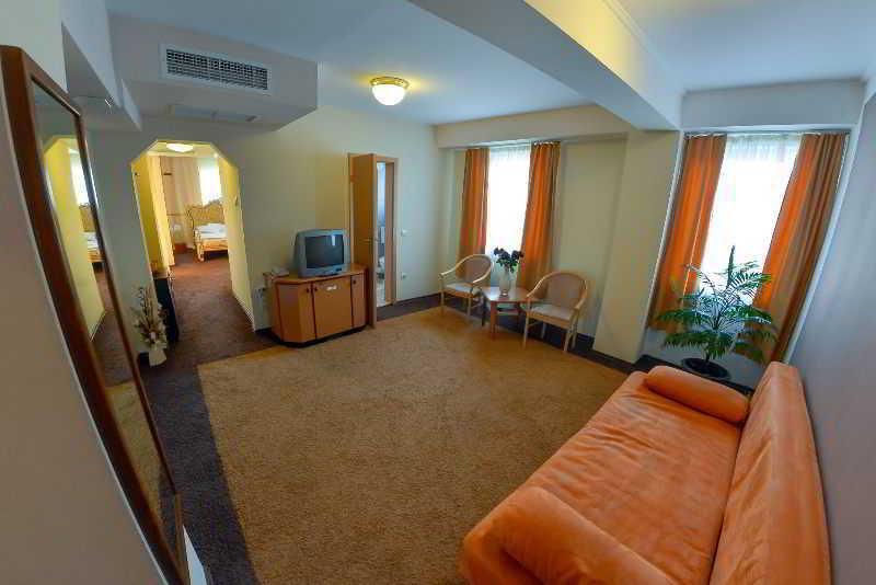 Hotel Apollo Central سيبيو المظهر الخارجي الصورة