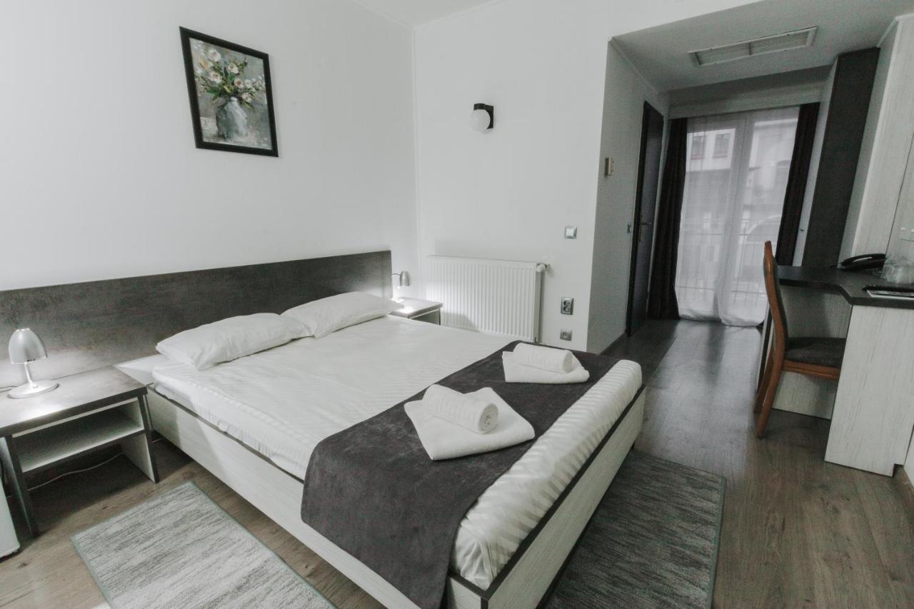 Hotel Apollo Central سيبيو المظهر الخارجي الصورة