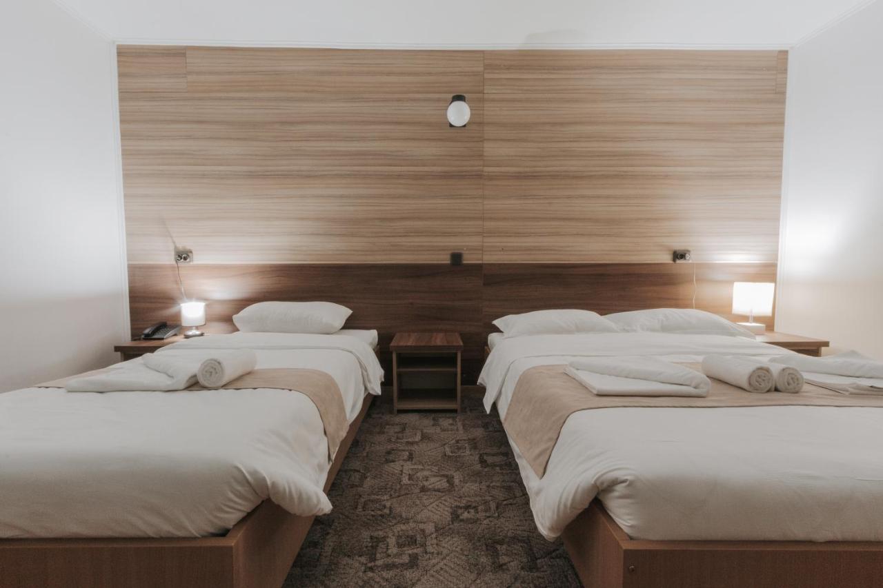 Hotel Apollo Central سيبيو المظهر الخارجي الصورة