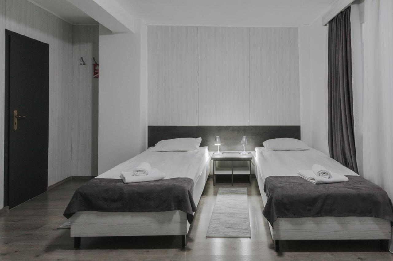 Hotel Apollo Central سيبيو المظهر الخارجي الصورة