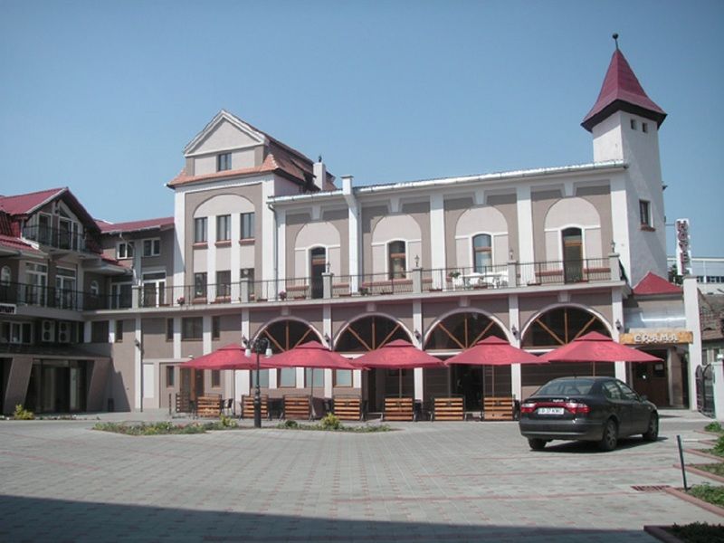 Hotel Apollo Central سيبيو المظهر الخارجي الصورة